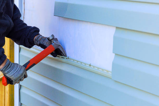 Reliable Siding Repair contractor in Franklin, NC by Creative Siding